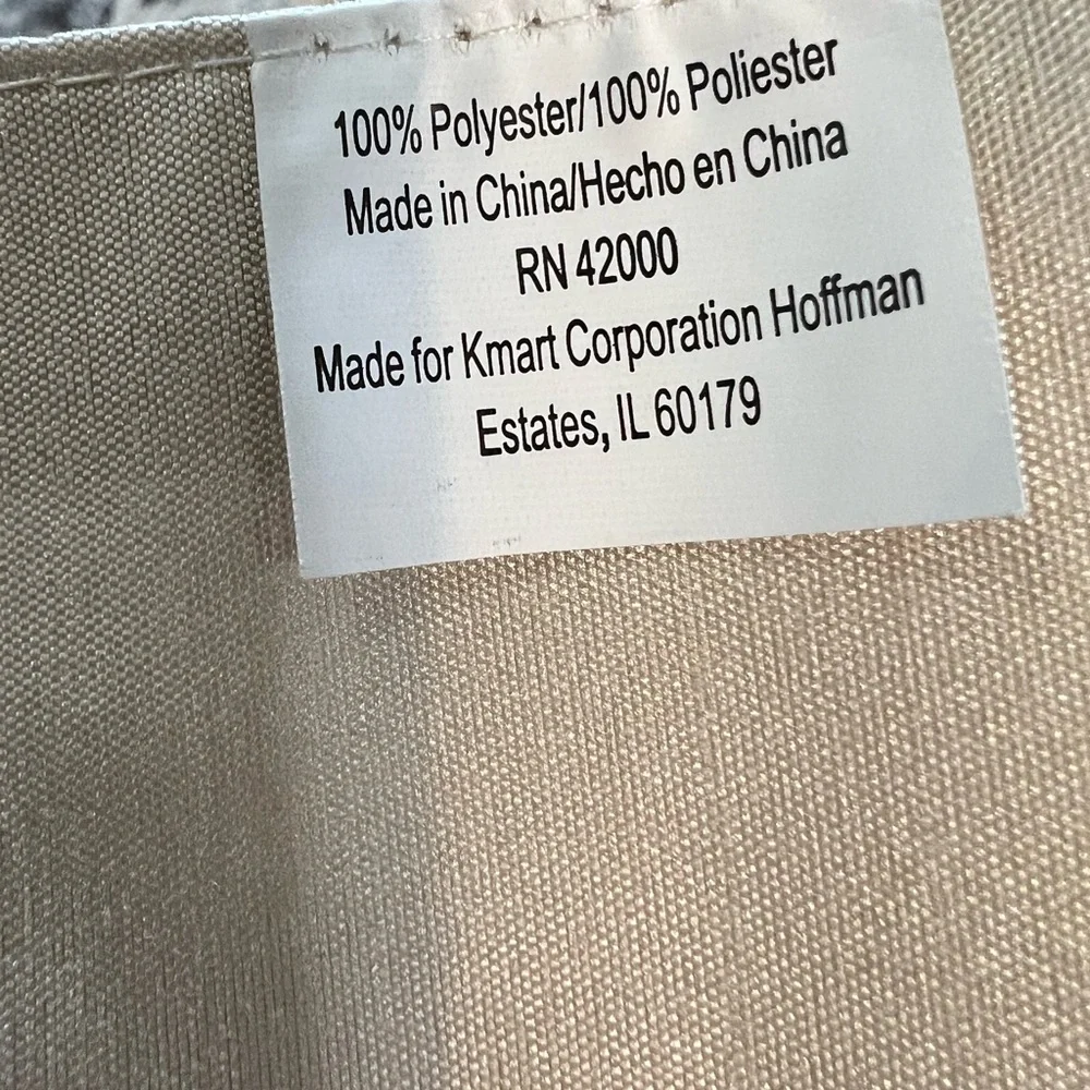 Lot of 2‎ Placemats and 1 Table Runner